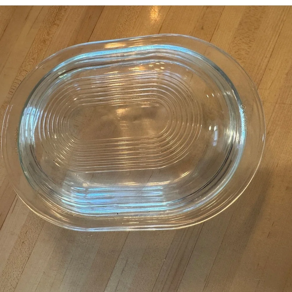 Vintage Pyrex 602-C Clear‎ Glass Oval Casserole Dish with Ribbed Lid 1.5 Quart